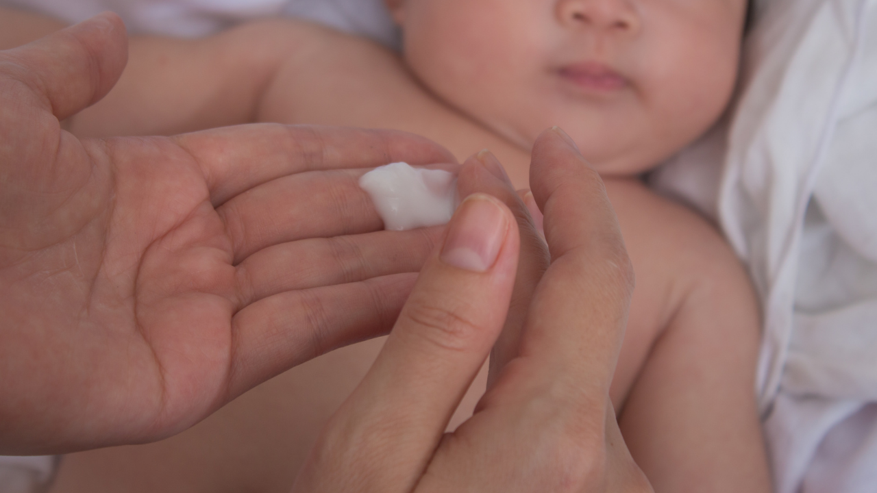 いつから保湿ケアを始める？タイミングは？